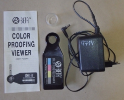 Přístroj na kontrolu barevnosti tisku BETA COLOR PROOFING VIEWER