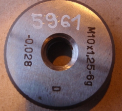 Závitový kroužek M10x1,25 - 6g dobrý