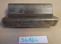 Prizmatická podložka do svěráku na kulatinu š.180