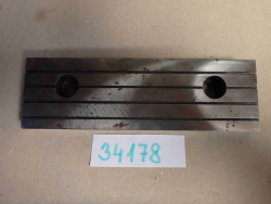 Čelist do strojního svěráku 200x63 šikmá, rozteč děr 125 - NEPOUŽITÉ