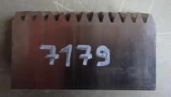 Obrážecí nůž hřebenový přímý 2x20o- II.